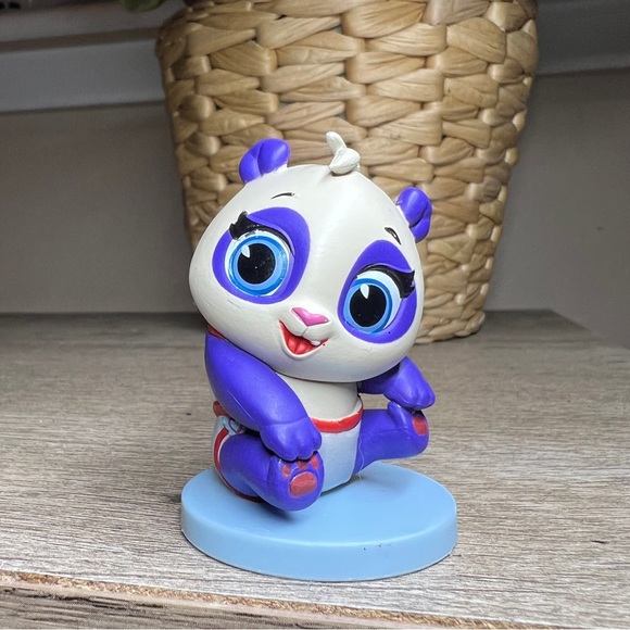 Disney Precious Panda Tiny Tots Transport 2" PVC Figure Toy Cake Topper - Picture 2 of 9